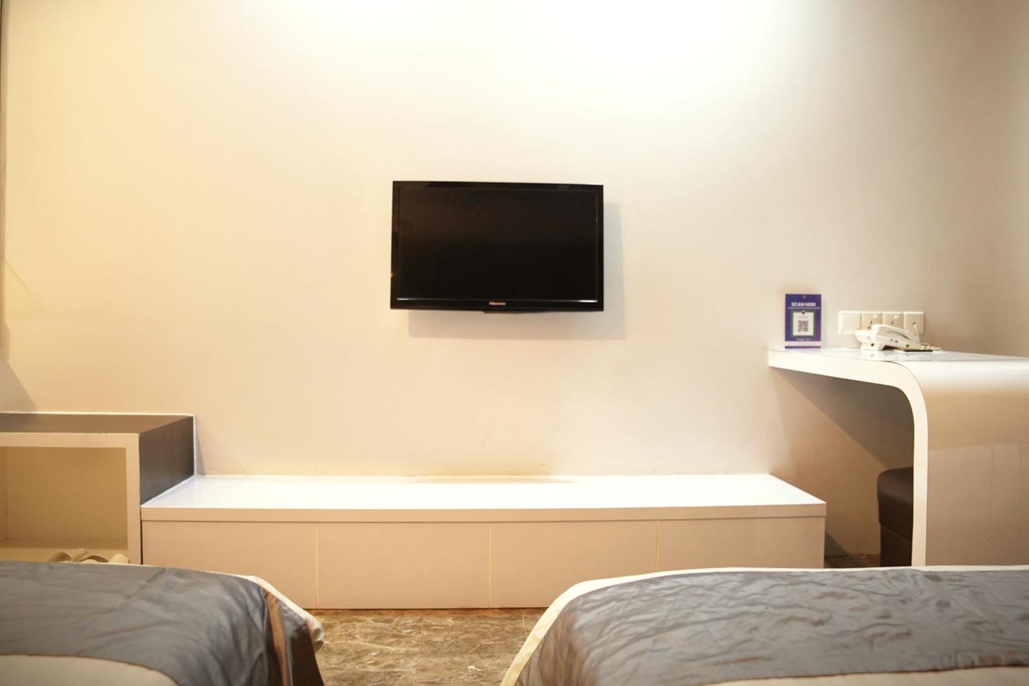 Dreamtel Jacarta Exterior foto