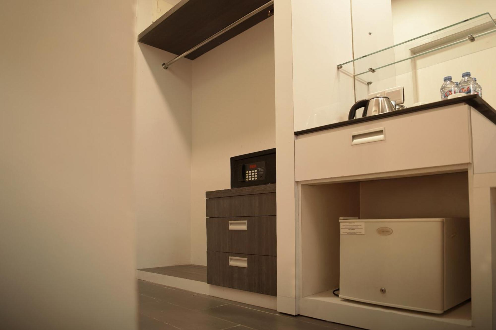 Dreamtel Jacarta Exterior foto