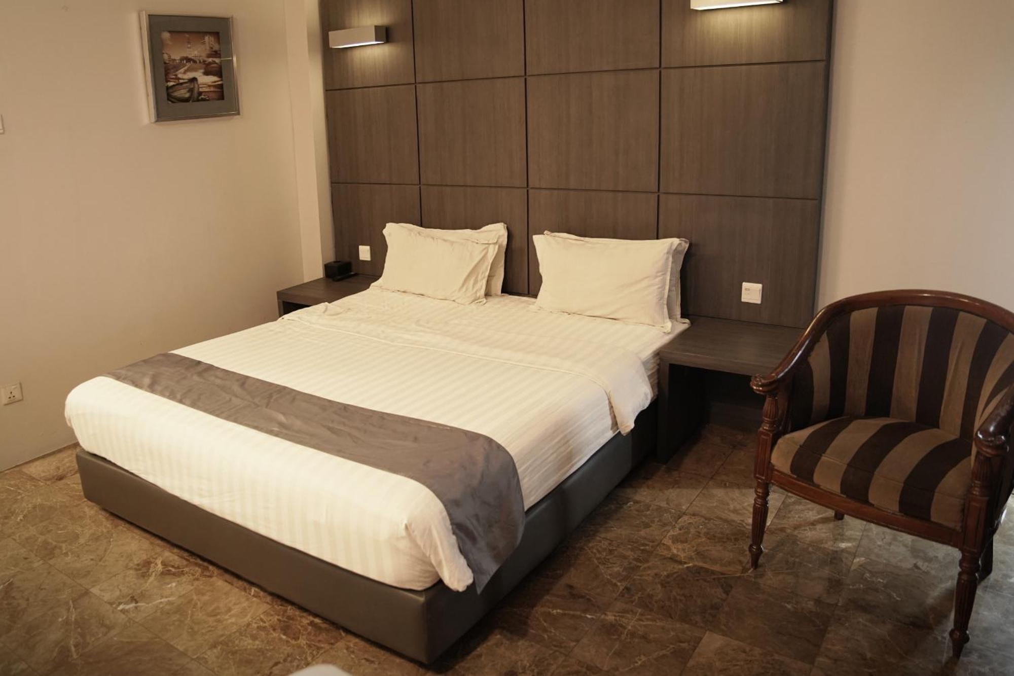 Dreamtel Jacarta Exterior foto
