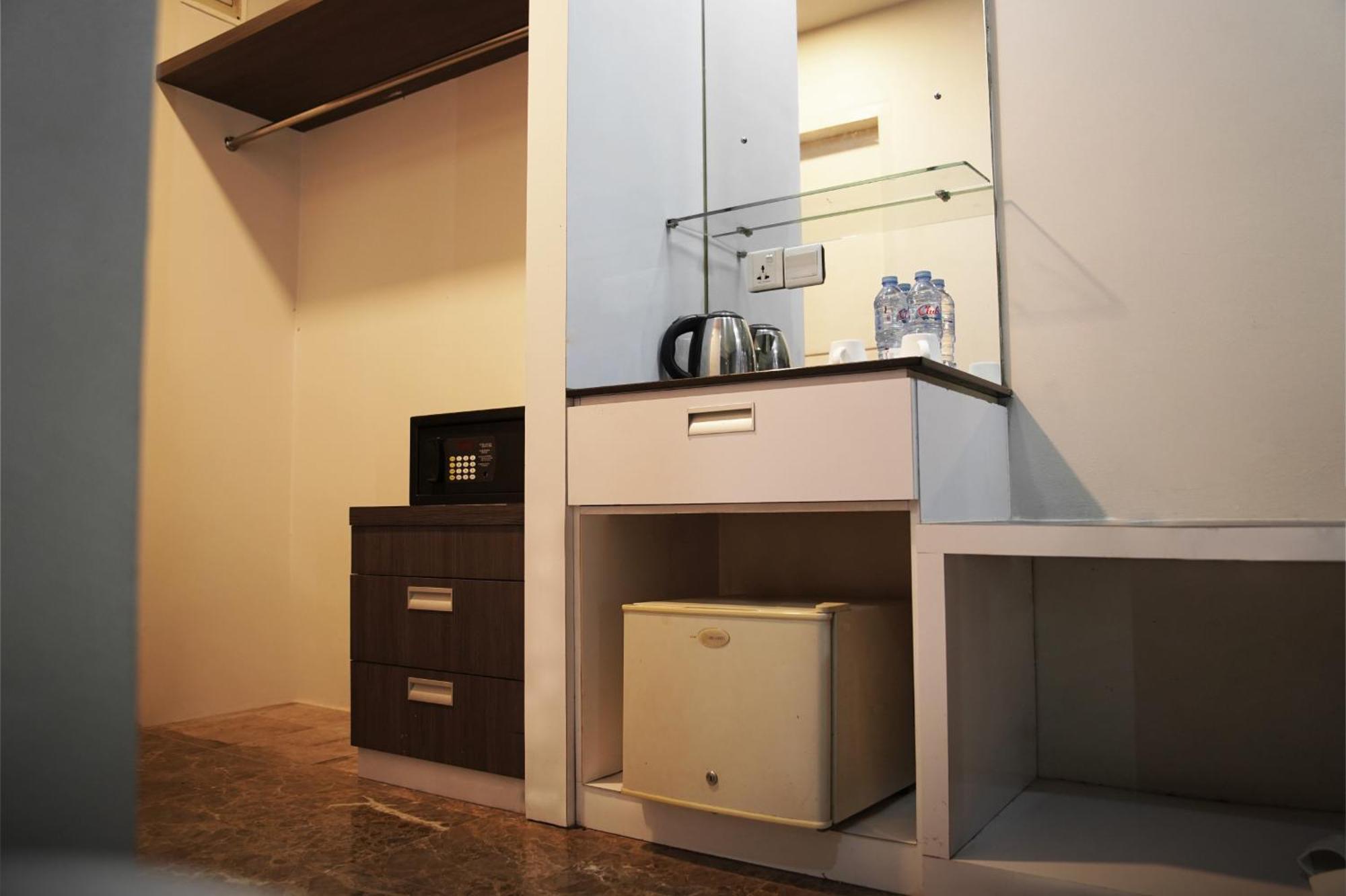 Dreamtel Jacarta Exterior foto
