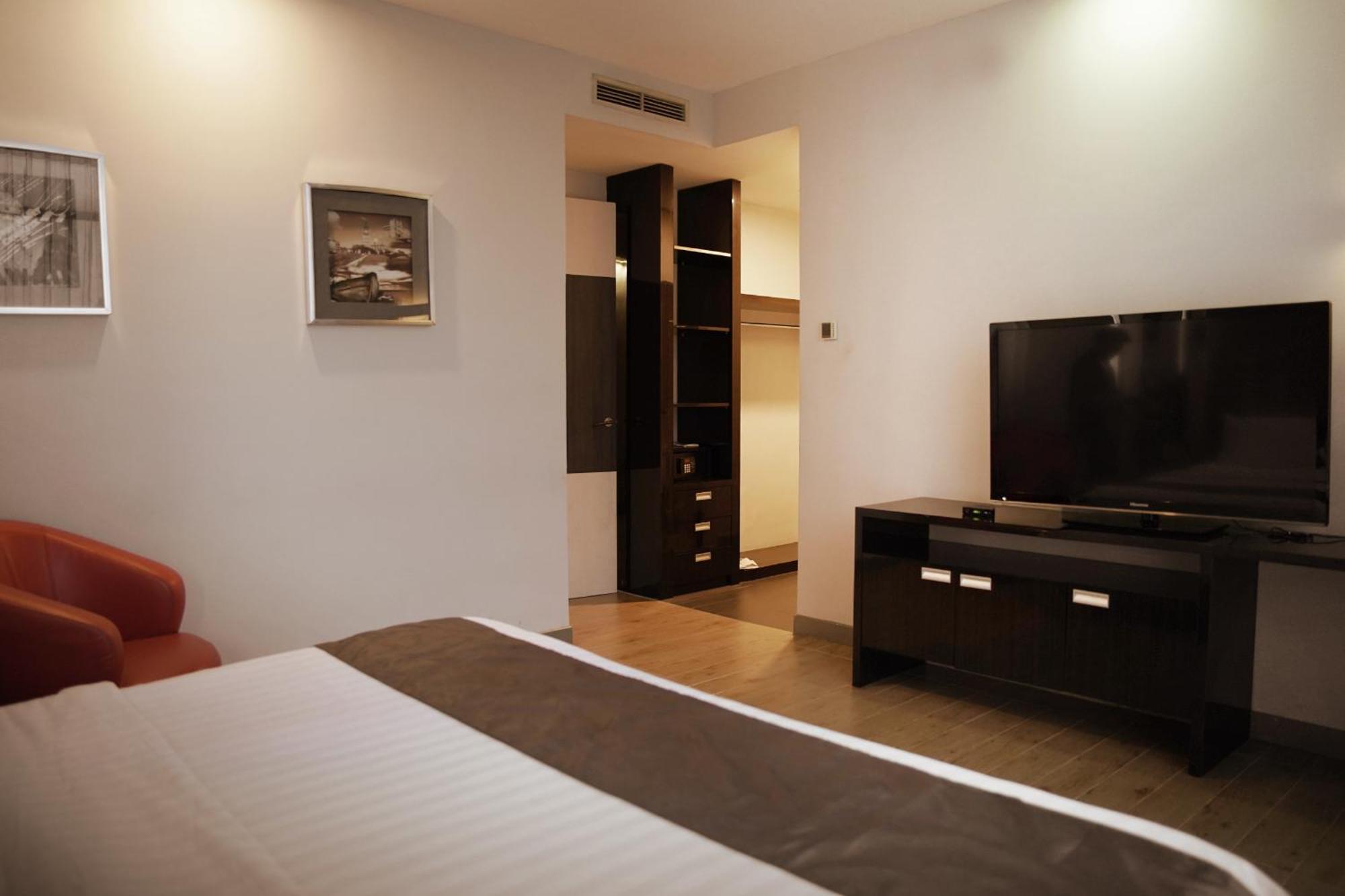 Dreamtel Jacarta Exterior foto