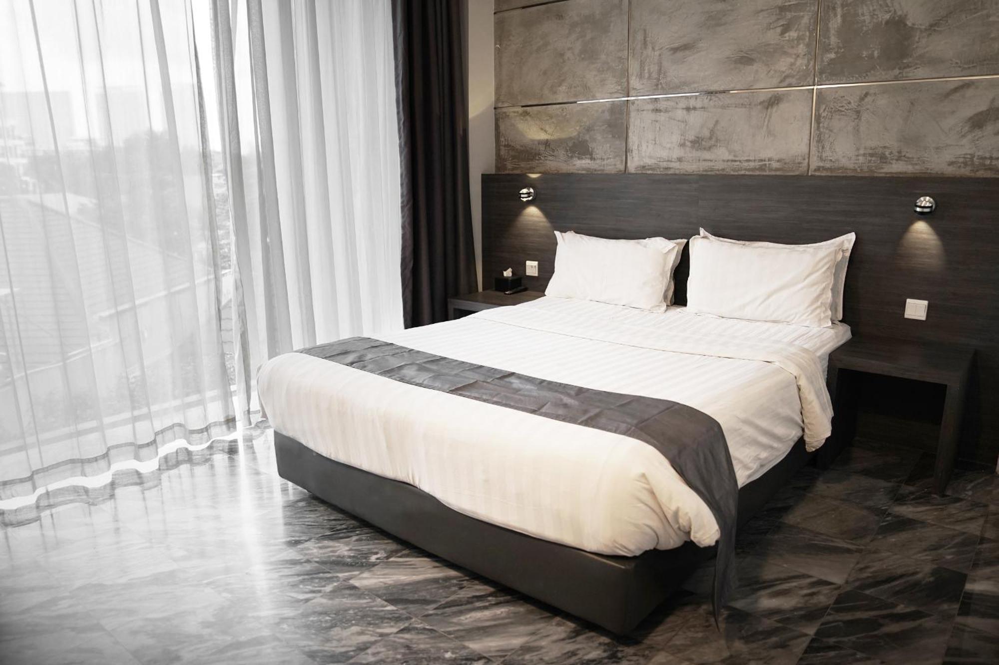 Dreamtel Jacarta Exterior foto