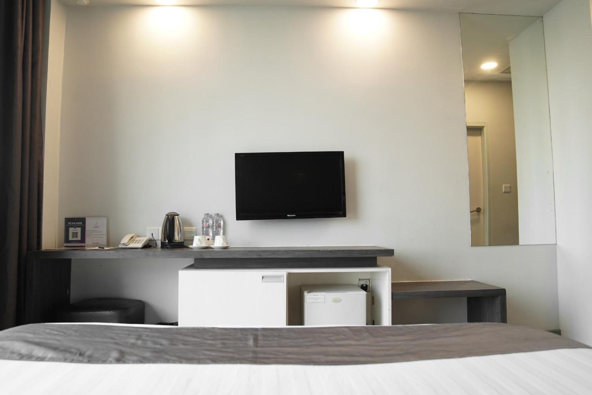 Dreamtel Jacarta Exterior foto